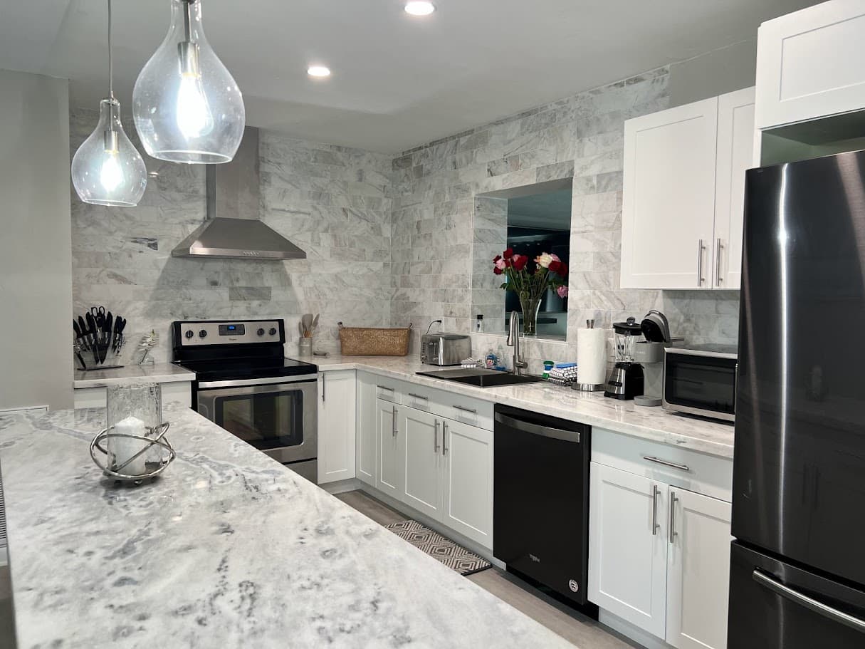 Kitchen Marble Backsplash